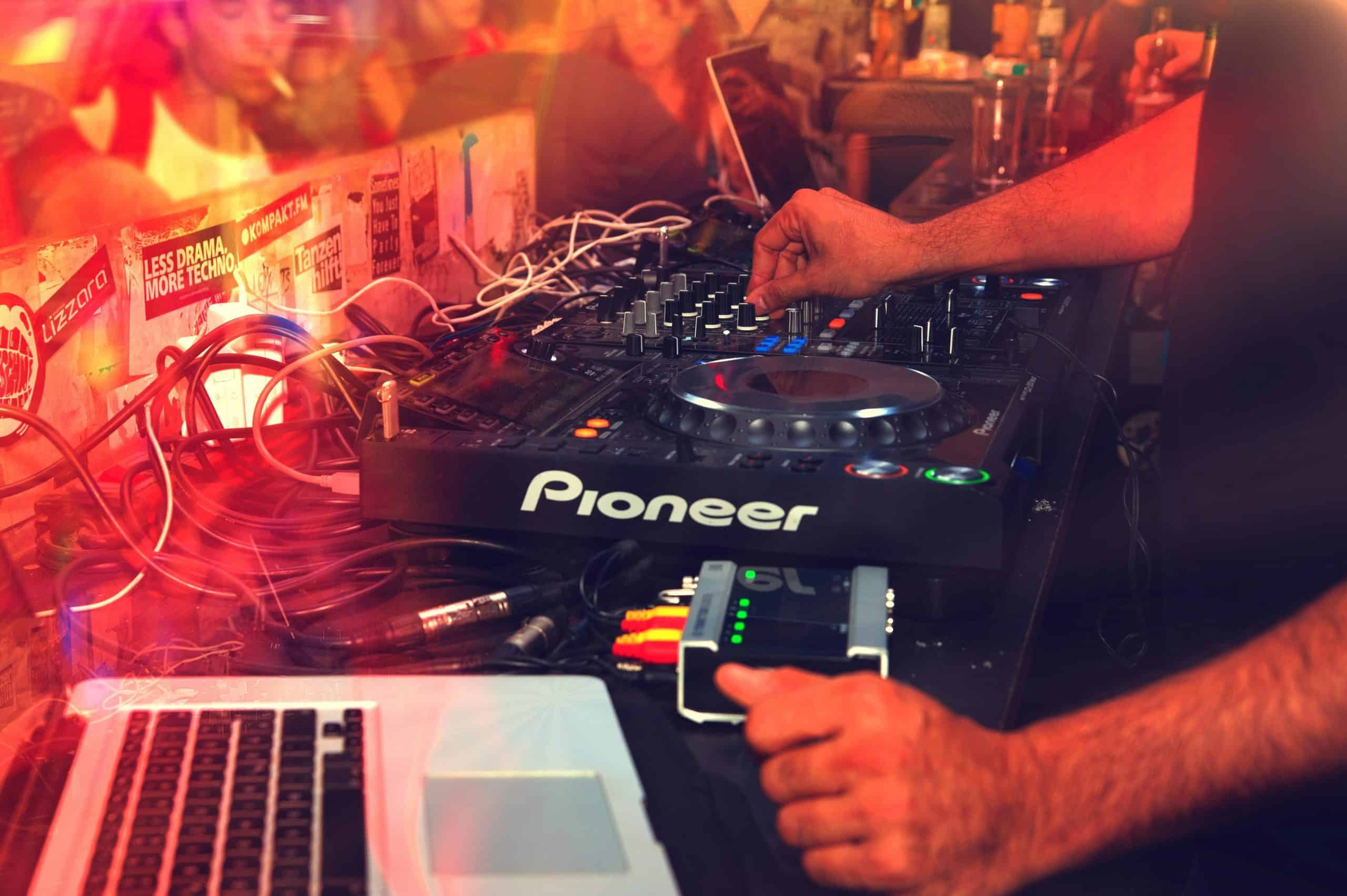 les meilleurs artistes dj animation